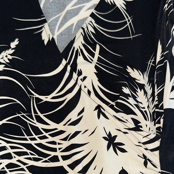 BCBGMaxAzria Monochrome Patterned Dress - Picture 3 of 4